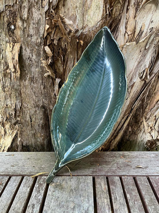 Lyra Long Leaf Plate